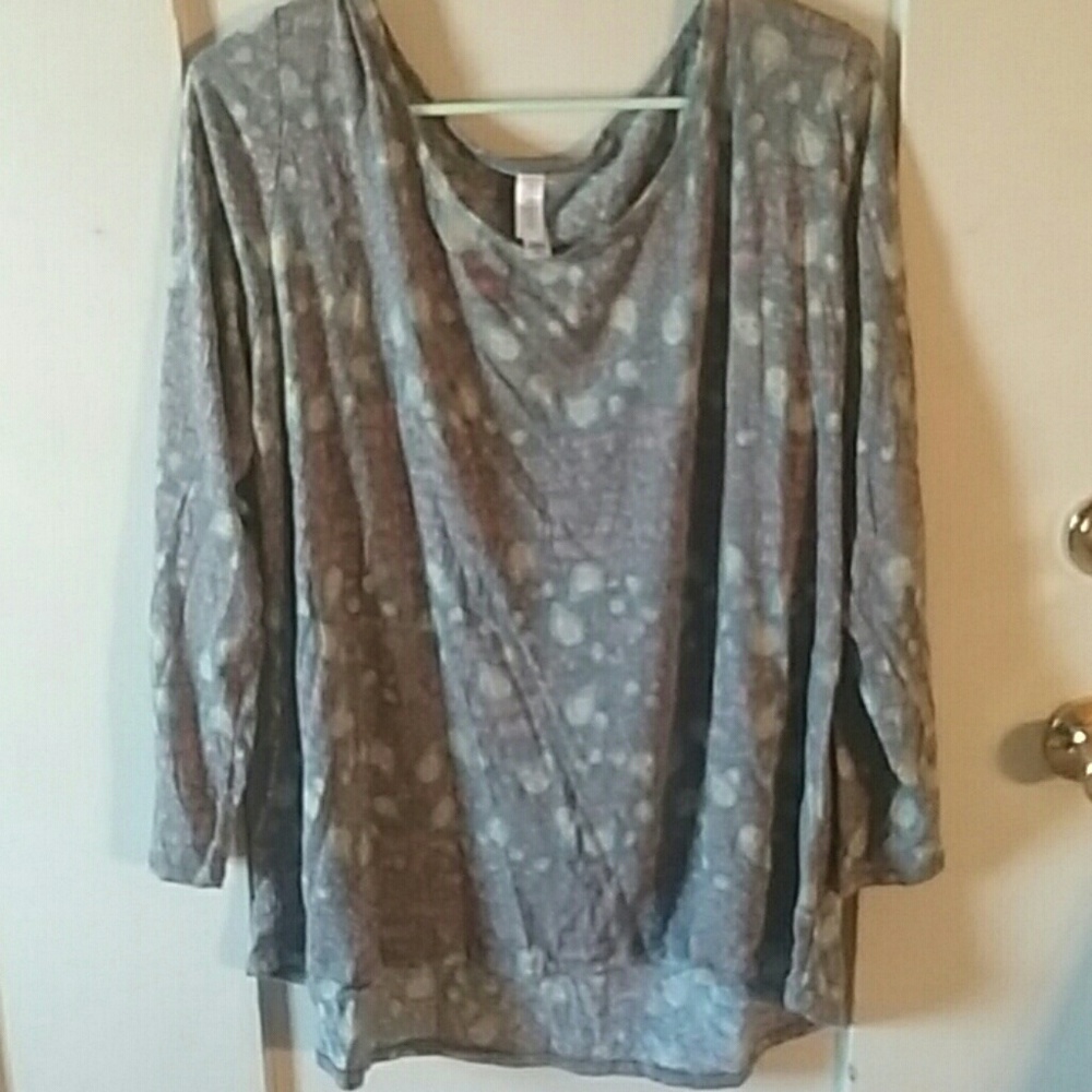 Long sleeve tee
